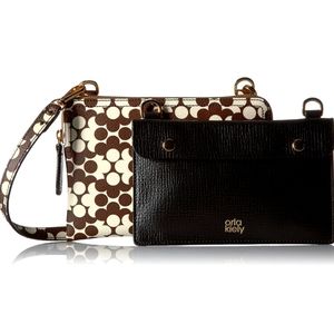 👜🤎🖤Textured Vinyl Flower Wave Double Poppy Bag 🖤🤎👜